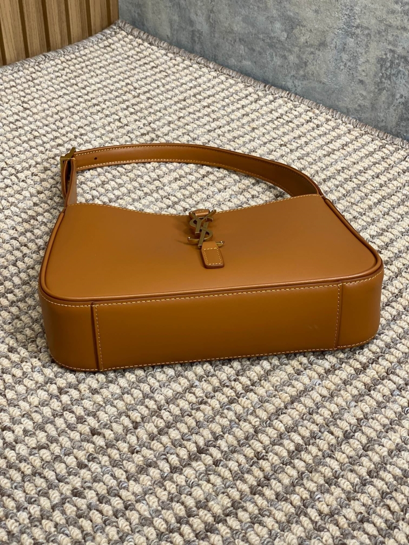 Y51 hobo bags